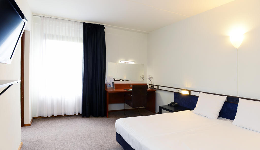 Amrath Grand Hotel Heerlen Room photo