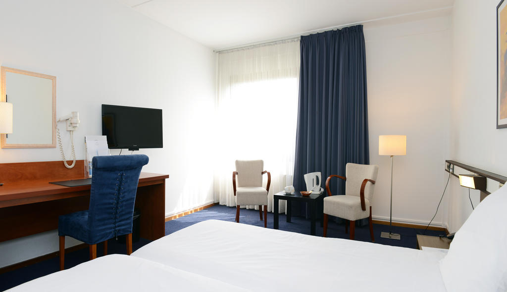Amrath Grand Hotel Heerlen Room photo